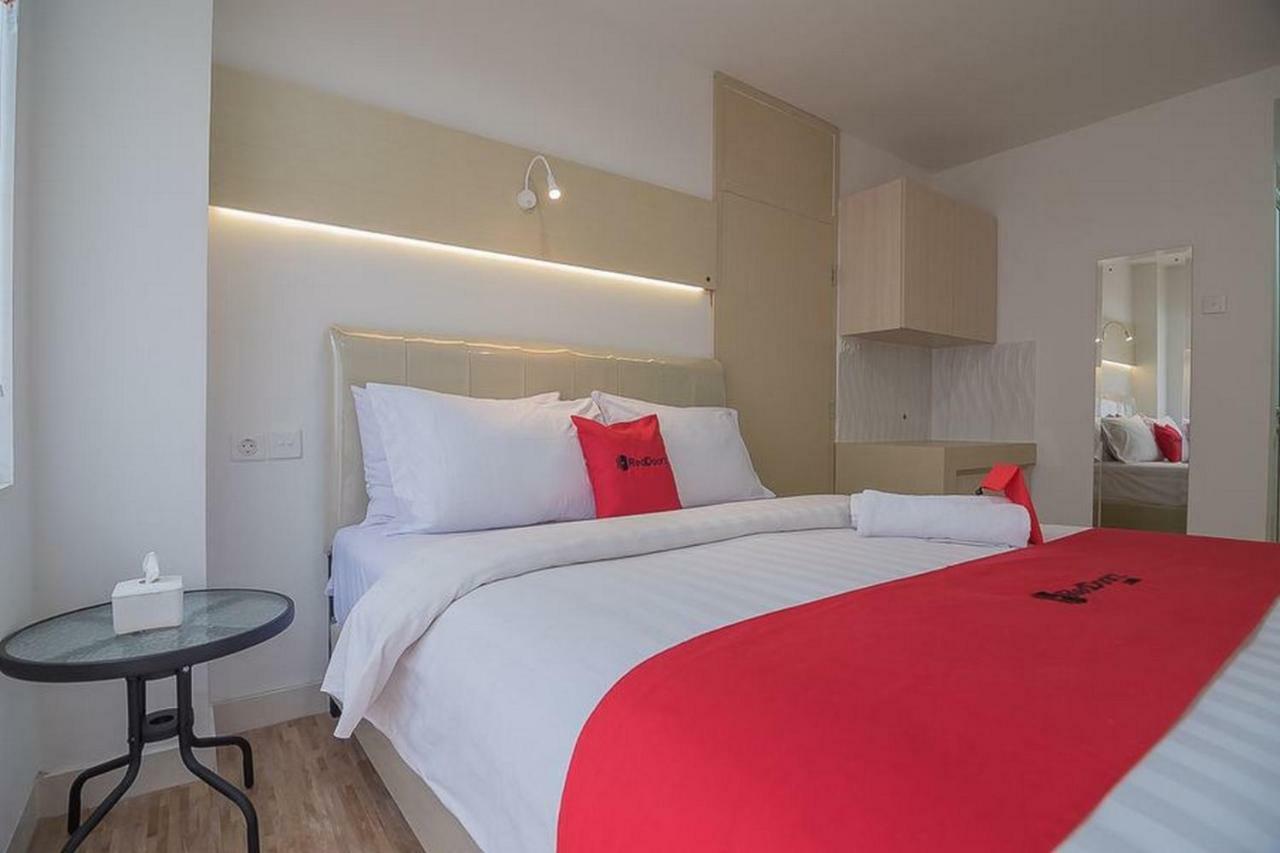 RedDoorz Apartment @ Sentul Tower Bogor Buitenkant foto